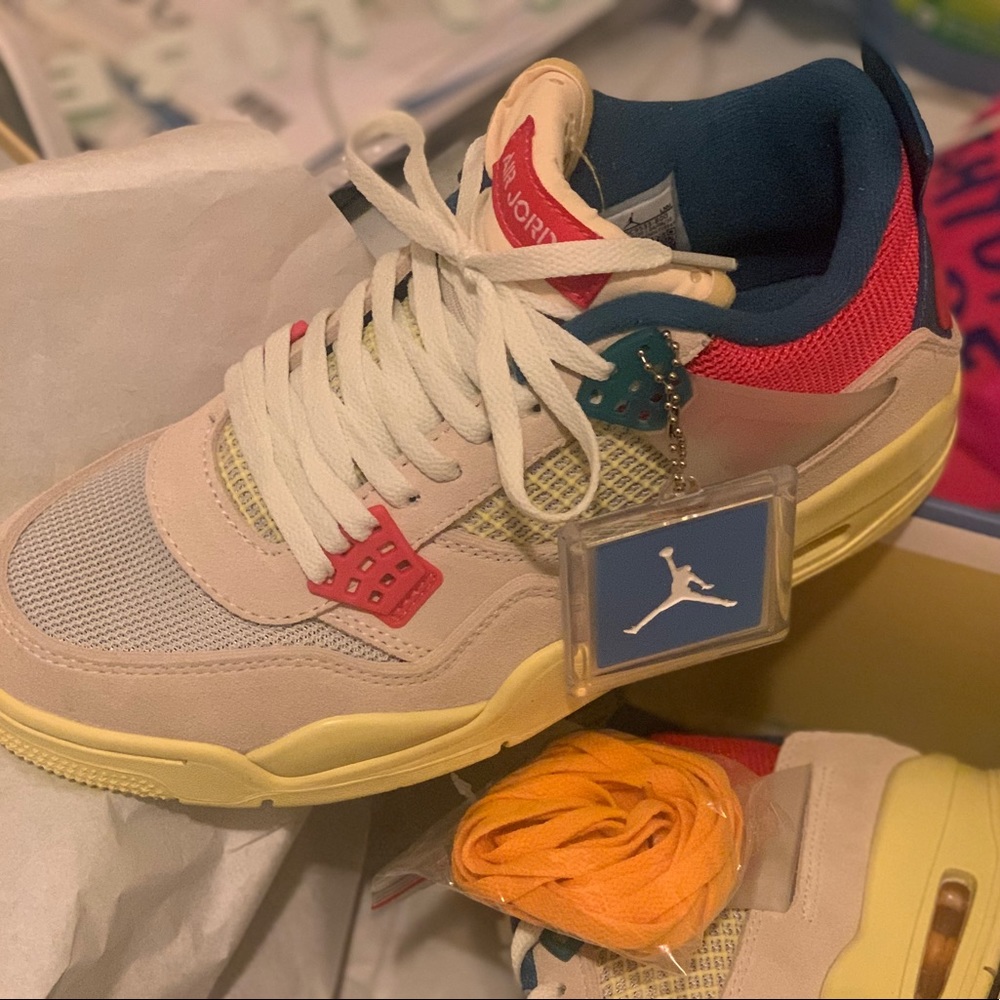 Jordan 4 guava $400